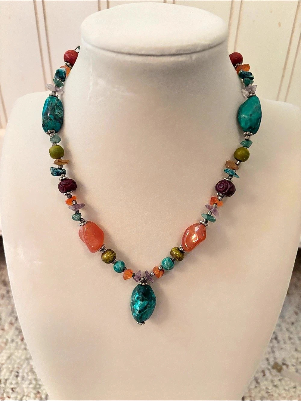 Beaded Pendant Necklace in Turquoise & Orange Like New